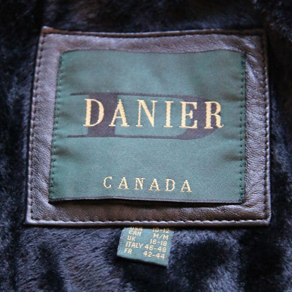 Danier Leather Jacket (Faux Fur Lining) - Picture 4 of 7